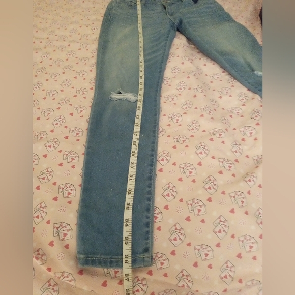 Arizona Women's Distressed Skinny Light Blue Jeans Size 5 Pre-owned - Picture 7 of 12